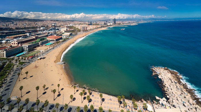 Barcelona barceloneta beaches sand